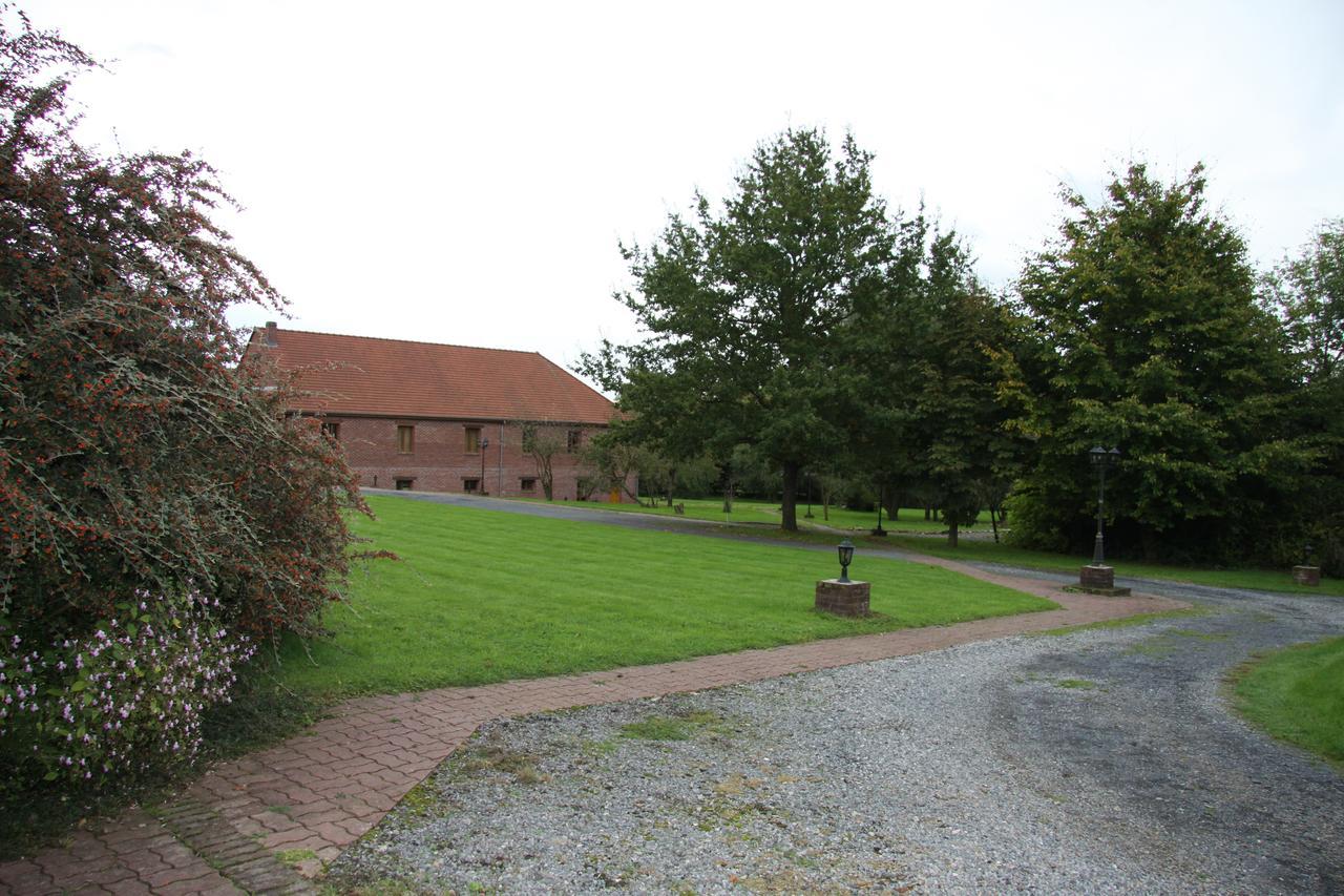 Hotel Les Charmilles De Mormal Landrecies Exterior foto